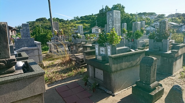 浜田市営　下府上の浜共同墓地01